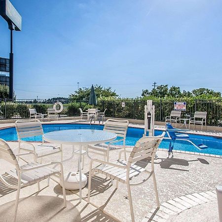 Quality Inn Murfreesboro-University Area Exterior photo